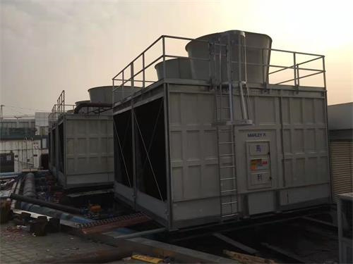 閉式冷卻塔是制冷設備依據在哪？(制冷主機與冷卻塔的