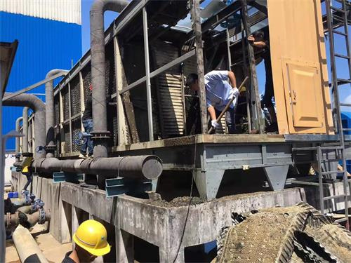 工業(yè)型冷卻塔使用前如何保養(yǎng)(<font color='red'>冷卻塔維修</font>保養(yǎng)時(shí)的注意事項(xiàng))