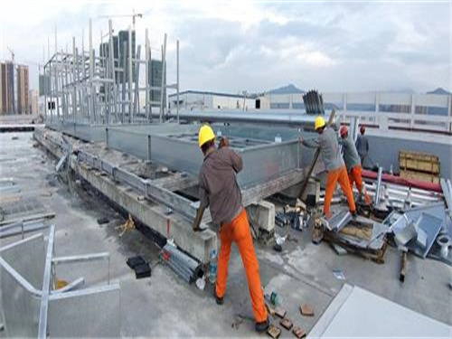 閉式冷卻塔價格的影響因素是什么？(通州區常見冷卻塔設備成本價)