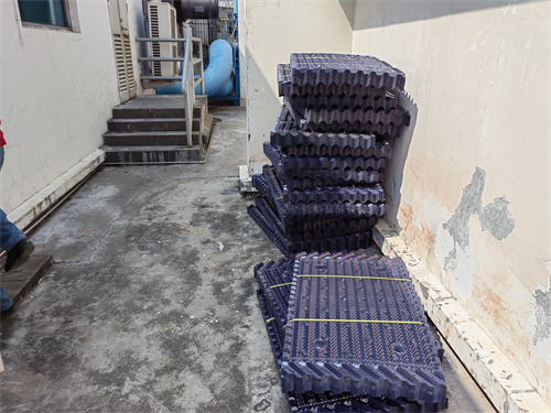 深圳開式冷卻塔是否要選擇淬火液冷卻(深圳封閉式冷